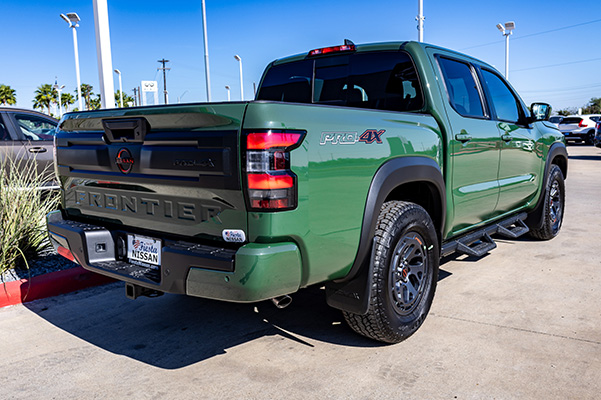 3/4 rear view of Frontier