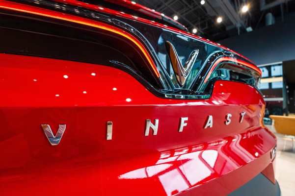 VinFast bumper