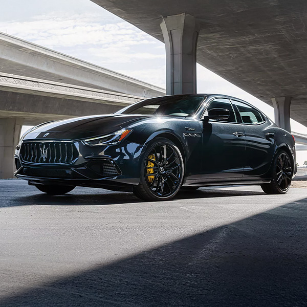 2025 Maserati Ghibli Front 3/4 View