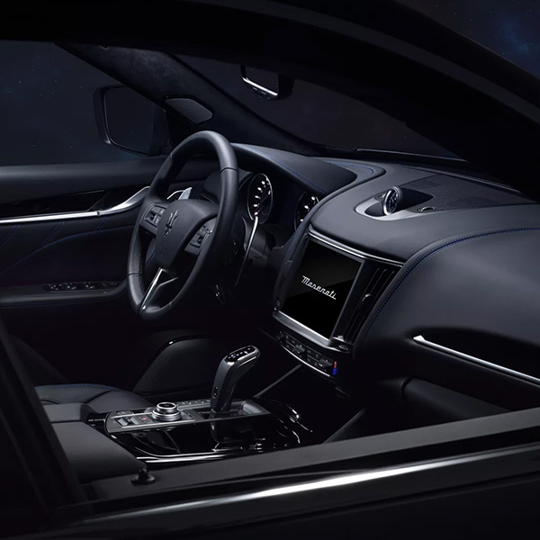 2025 Maserati Levante Interior Dash