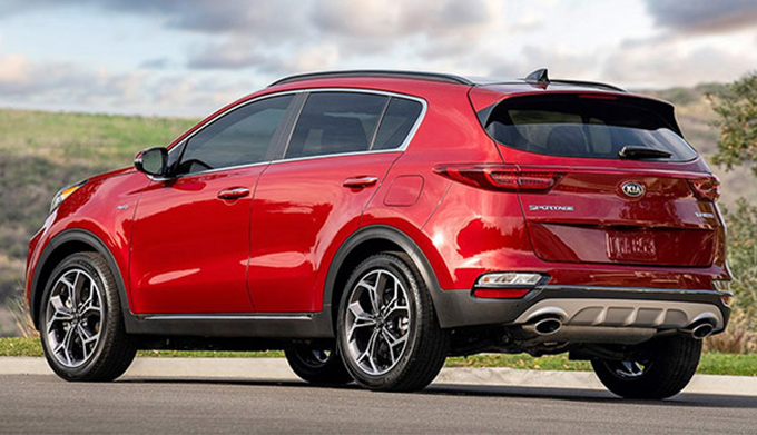 3/4 rear view of red sportage