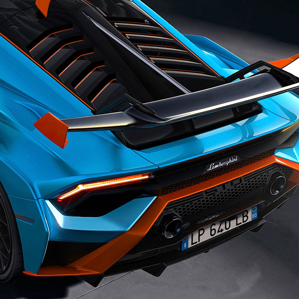 Detail shot of a Huracan EVO Exhaust.