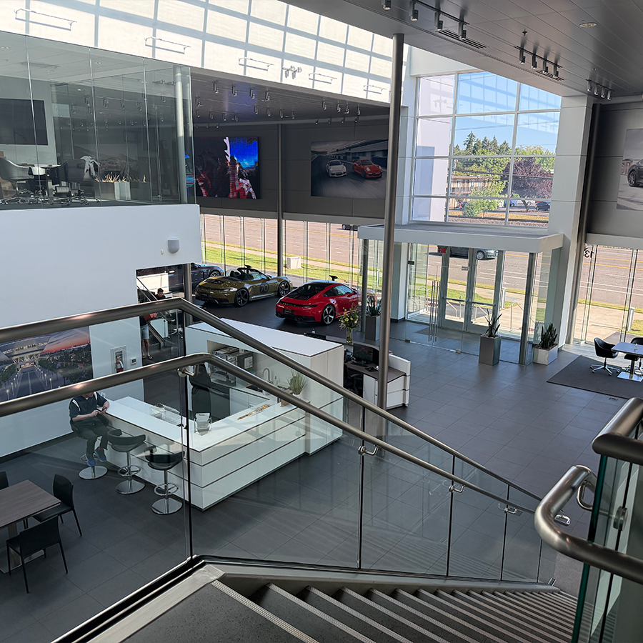 Porsche 918 Lounge