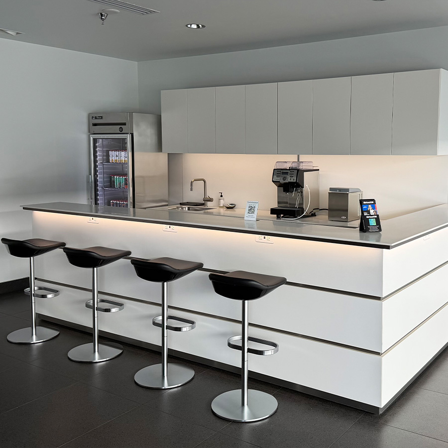 Porsche 918 Lounge